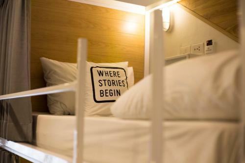 Bed One Block Hostel
