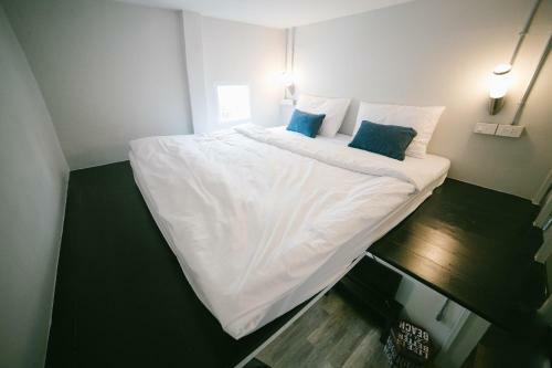 Diff Hostel