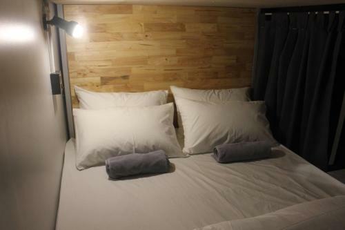 Ekanek Hostel