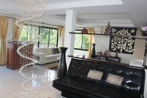 Luxurious House With Sea View - 2 Swimming Pools