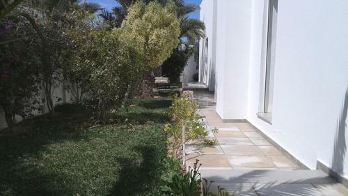 Exceptional Villa Near The Beaches