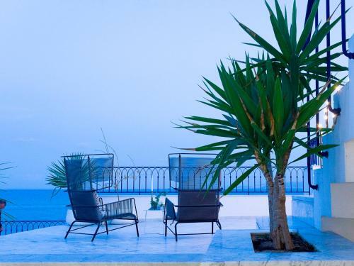Hostal Maison Dedine