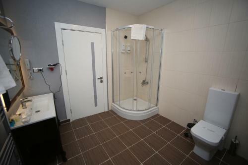 Grand Nora Hotel