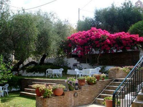Hostal Pension Gerania