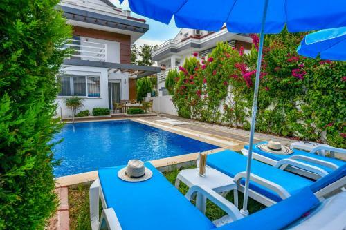 Villa Mozaik - 3 Bedroom Holiday Villa In �al??