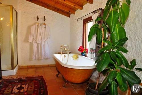 Marmaris Villa Sleeps 7 Pool Air Con Wifi
