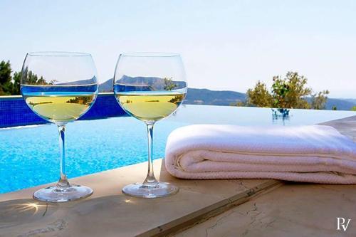 Islamlar Villa Sleeps 8 Pool Air Con Wifi