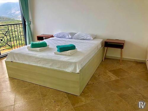 Gebze Villa Sleeps 6 With Pool And Air Con