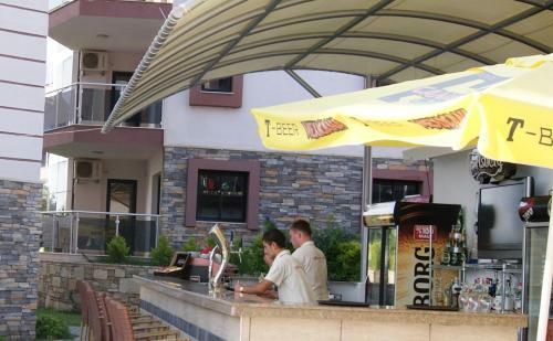 Whispering Sands Self Catering Apartment Resort
