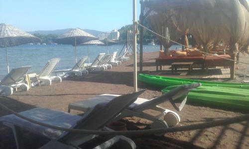 Bed & Breakfast Derin Bungalov