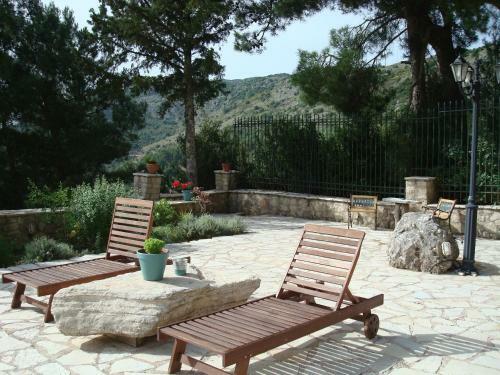 Merlot Village 2