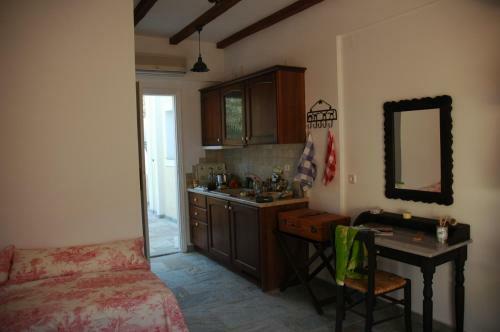 Hostal Gera's Olive Grove (elaionas Tis Geras)