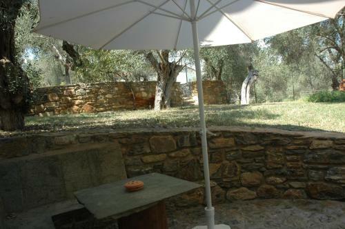 Hostal Gera's Olive Grove (elaionas Tis Geras)