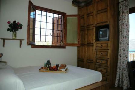 Hostal Gera's Olive Grove (elaionas Tis Geras)