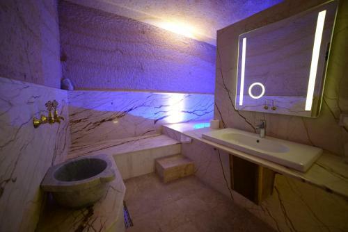 Crassus Cave Hotel