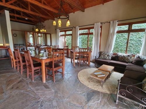 Hotel Ahadi Lodge