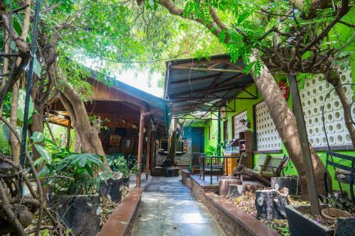 New Siesta Hotel