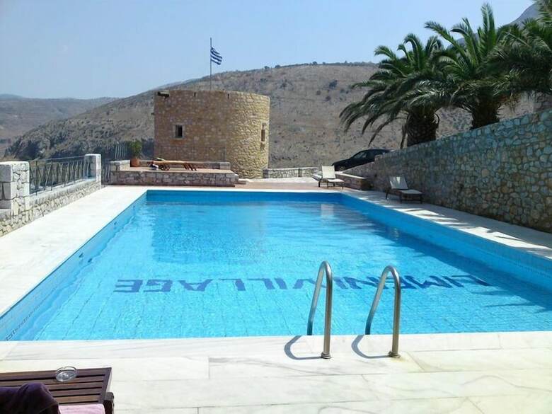 Hotel Limeni Village