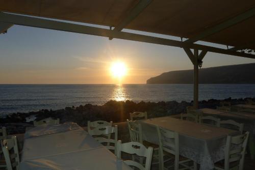 Hostal Kourmas Rooms