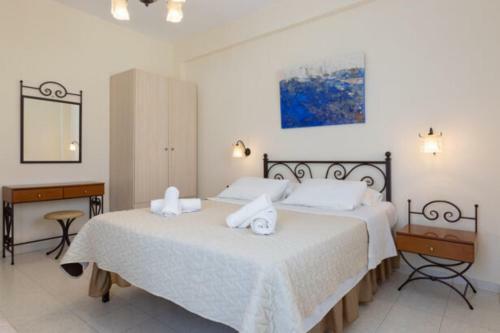 Hostal Sardis Rooms