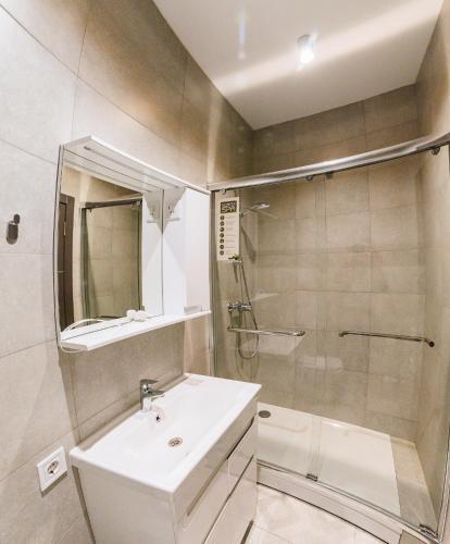 Apartamento Royal Tower Luxurious Smart Residence (3)
