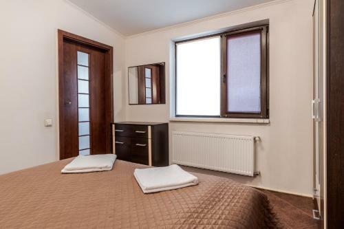 Mangal And Terrace In Center Apartment