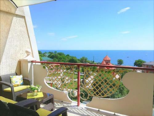 Apartment In Arcadia Palace With Sea View!