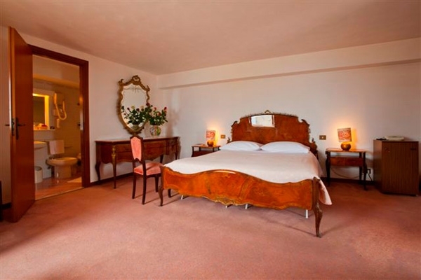 Hotel Moderno