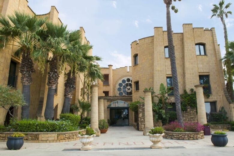 Hotel Grand Mose
