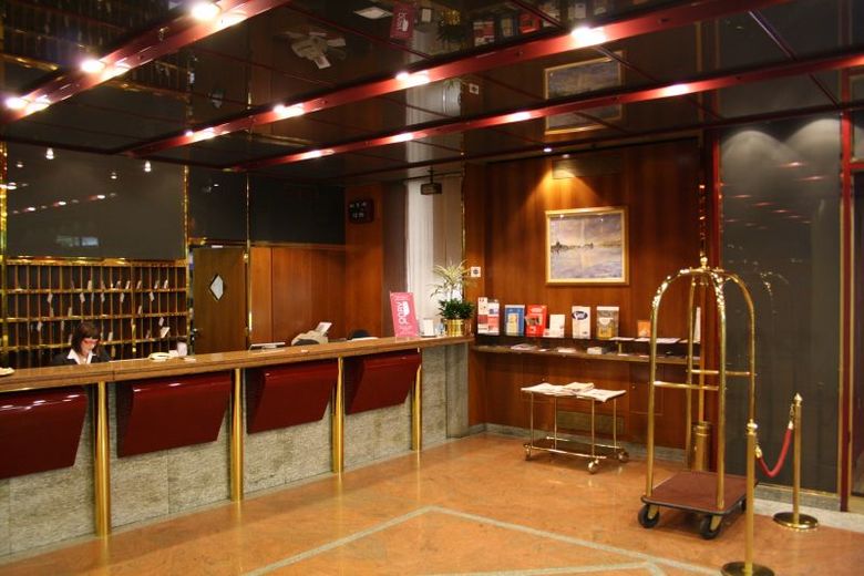 Hotel Diplomatic