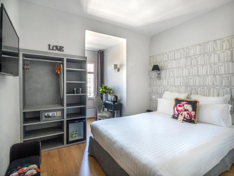 Nouvel Hotel Kinzy