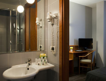 Hotel Zone