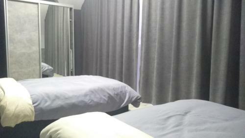 Apartamento Uzhorod 3 Room Lovely House