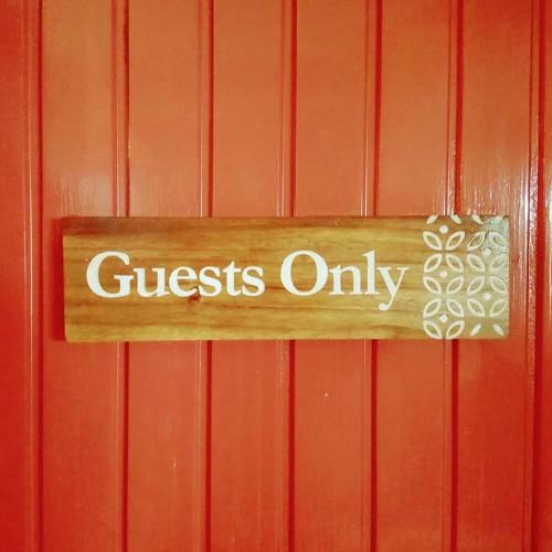 Hotel Mahali Guesthouse, Makindye Hill