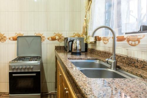 High Standard Apartment In Secure Resort - 24 People