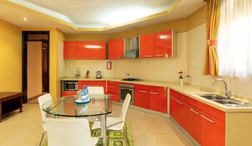 Apartamento Royal Suites Hotel - Tree-bedrooms Suite 2