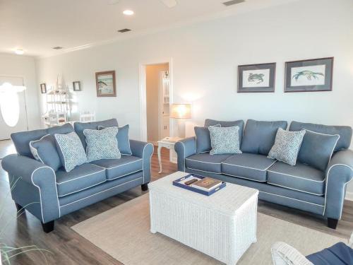042 North Shore Home