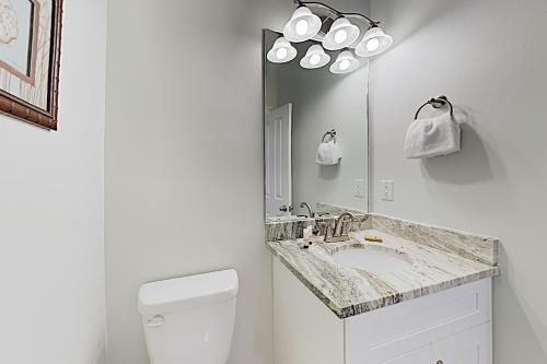 New Listing! Lagoon-front Townhouse With Pool, Deck Townhouse