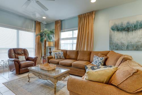 Blue Parrot West 6
