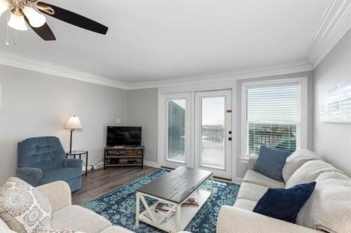 Aqua 99 By Meyer Vacation Rentals