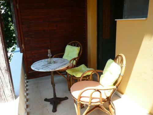 Athina Apartments