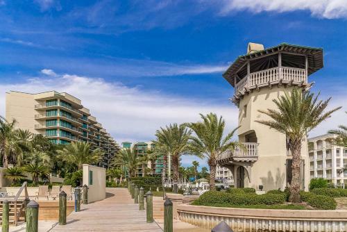 Hotel Phoenix On The Bay 2 By Brett Robinson Vacations