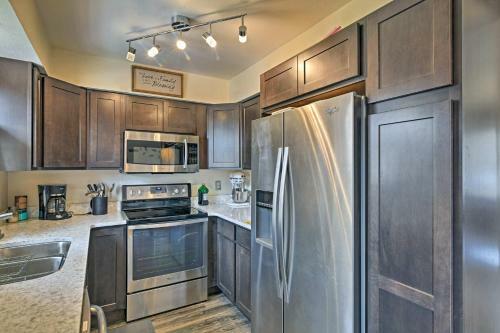 Charming Anchorage Townhome With Furnished Patio!
