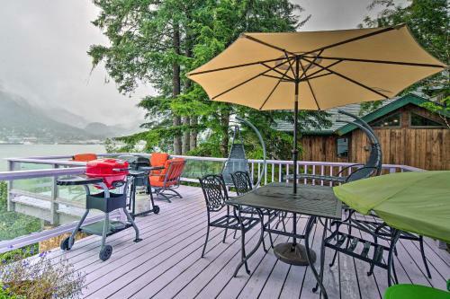 Waterfront House With Glacial Views - Near Downtown!