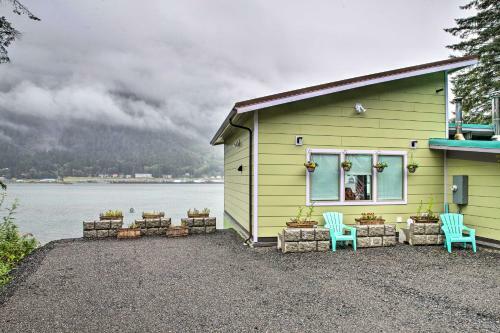 Waterfront House With Glacial Views - Near Downtown!