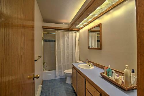 Custom Girdwood Home 2 Blocks From Alyeska Resort!