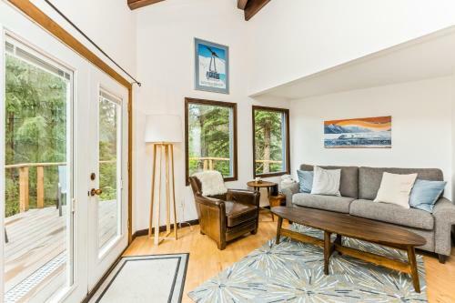 Girdwood Mountain House