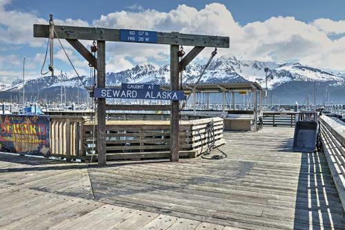 Apartamento Crows Nest Waterfront Apt With Seward Bay Views!