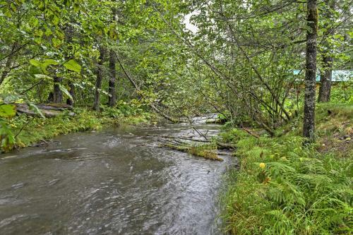 Quaint Seward Studio Cabin On Scenic Salmon Creek!