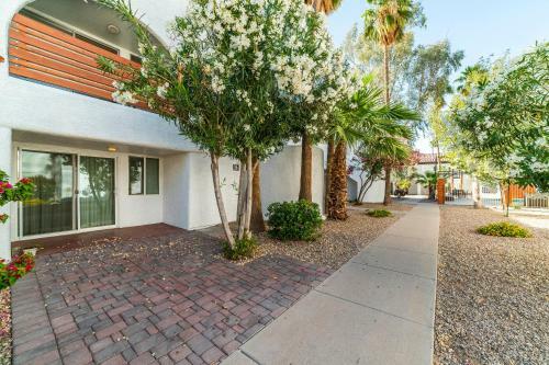 44a Modern Casa Grande Large 1bd W Heated Pool 44a
